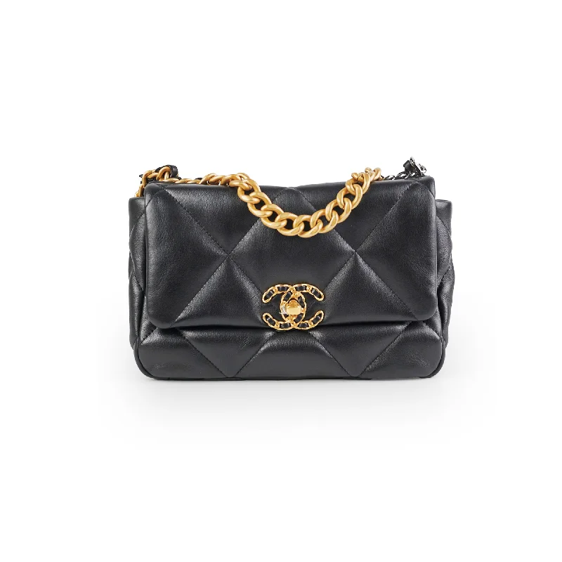 Chanel Small 19 Black (microchip)