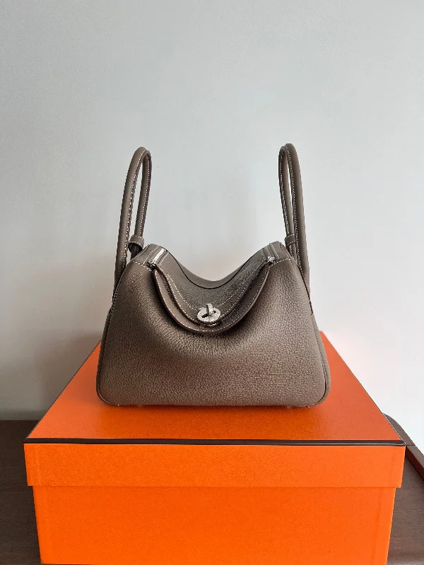 Hermès Lindy 26 Etoupe Clemence PHW